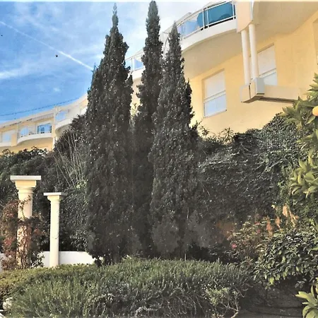 Grace & Breakfast Monaco 3*