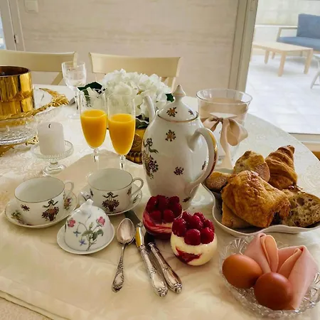 Bed & Breakfast Grace & Breakfast *