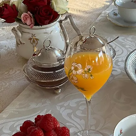 Grace & Breakfast Monaco בוסוליי
