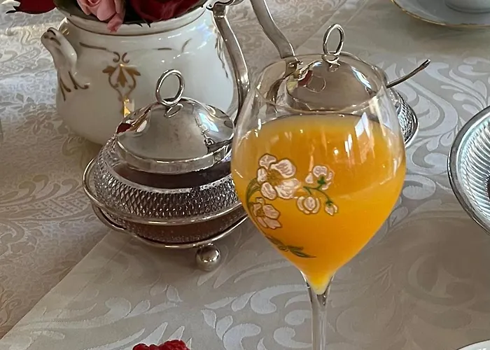 Grace & Breakfast Monaco بوزولي