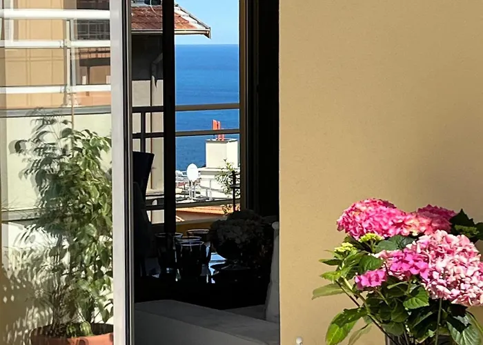 Grace & Breakfast Monaco Oda ve Kahvaltı